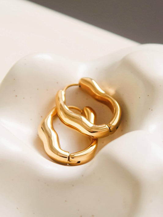The Darcy Oval Hoop Earring
